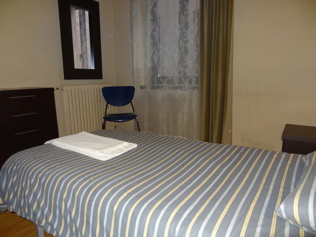 Hotel Hostal Cal Forner Andorra la Vella Zimmer foto